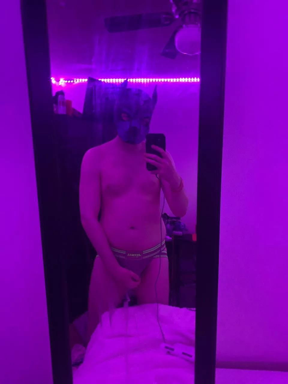 does anyone have a bone for this pup?