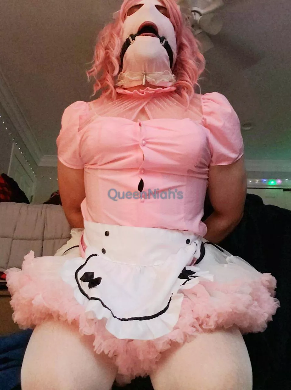 Fantasy; It's world sissy day and everyone is kinky. How would you dress? Where would you go? 