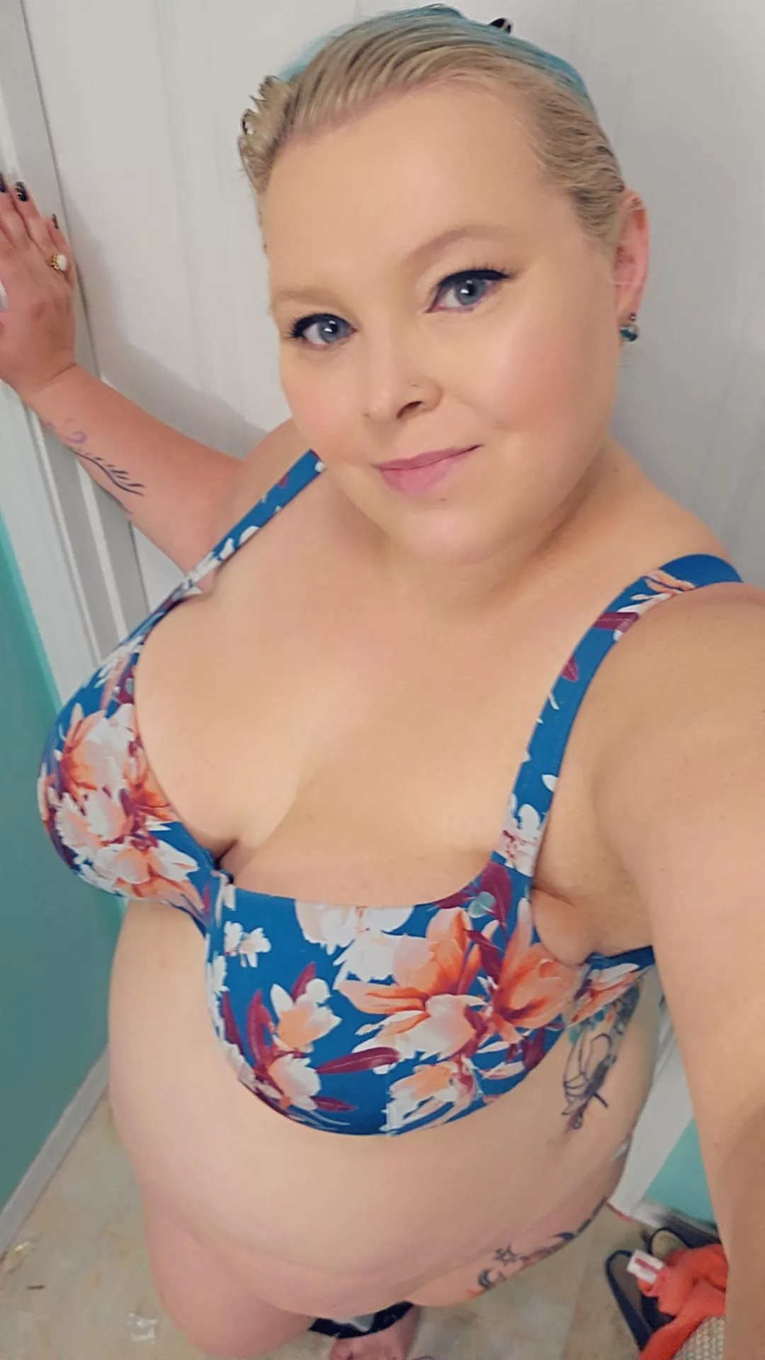 Feeling curvelicious today!!!