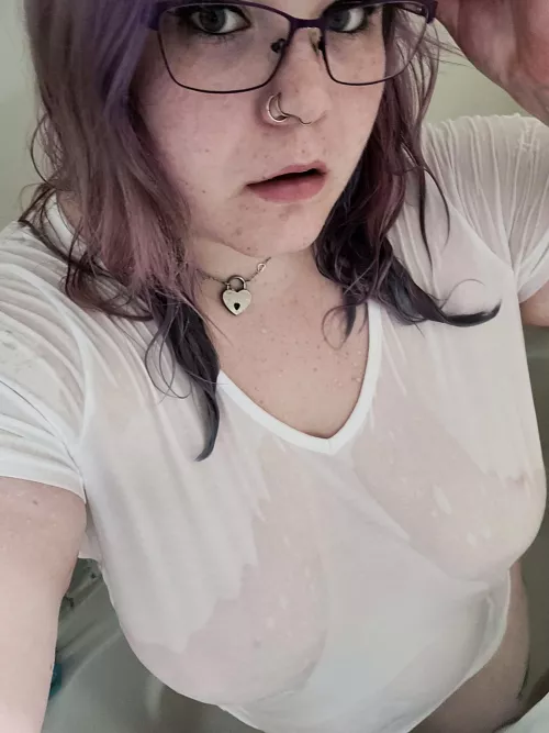 Goth girls like wet t-shirts too
