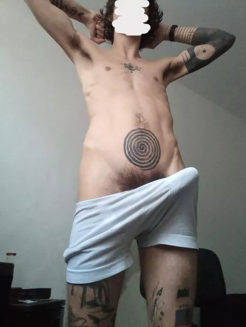 hairy pubes and armpits