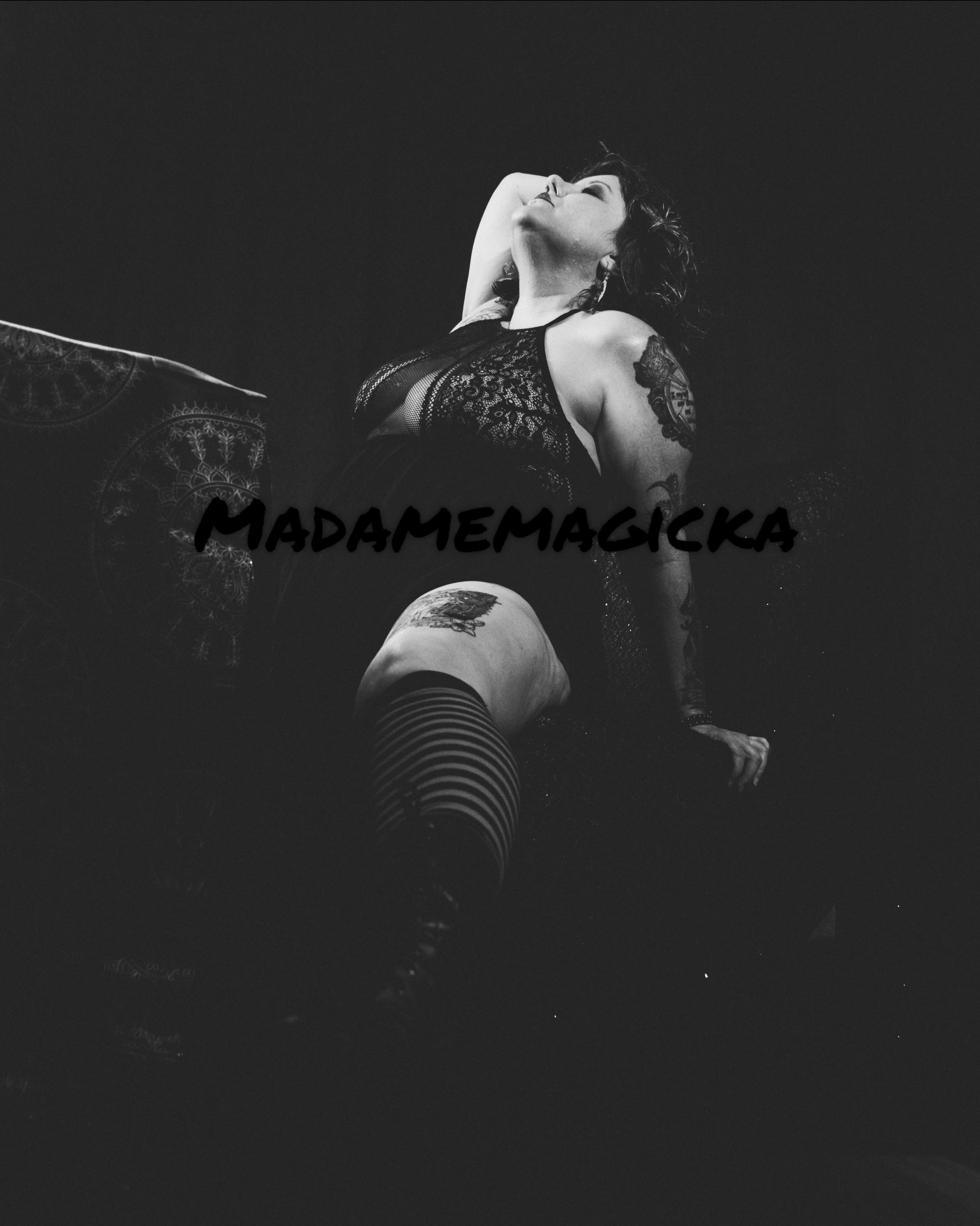 Hello Darlings ….. 