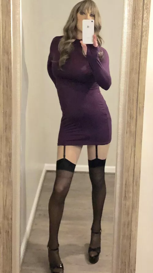 How about a gurls night?💋