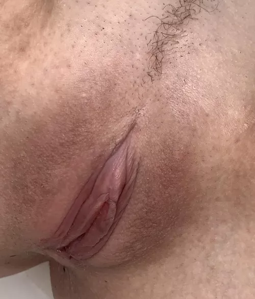 I hear you like wet pussy.