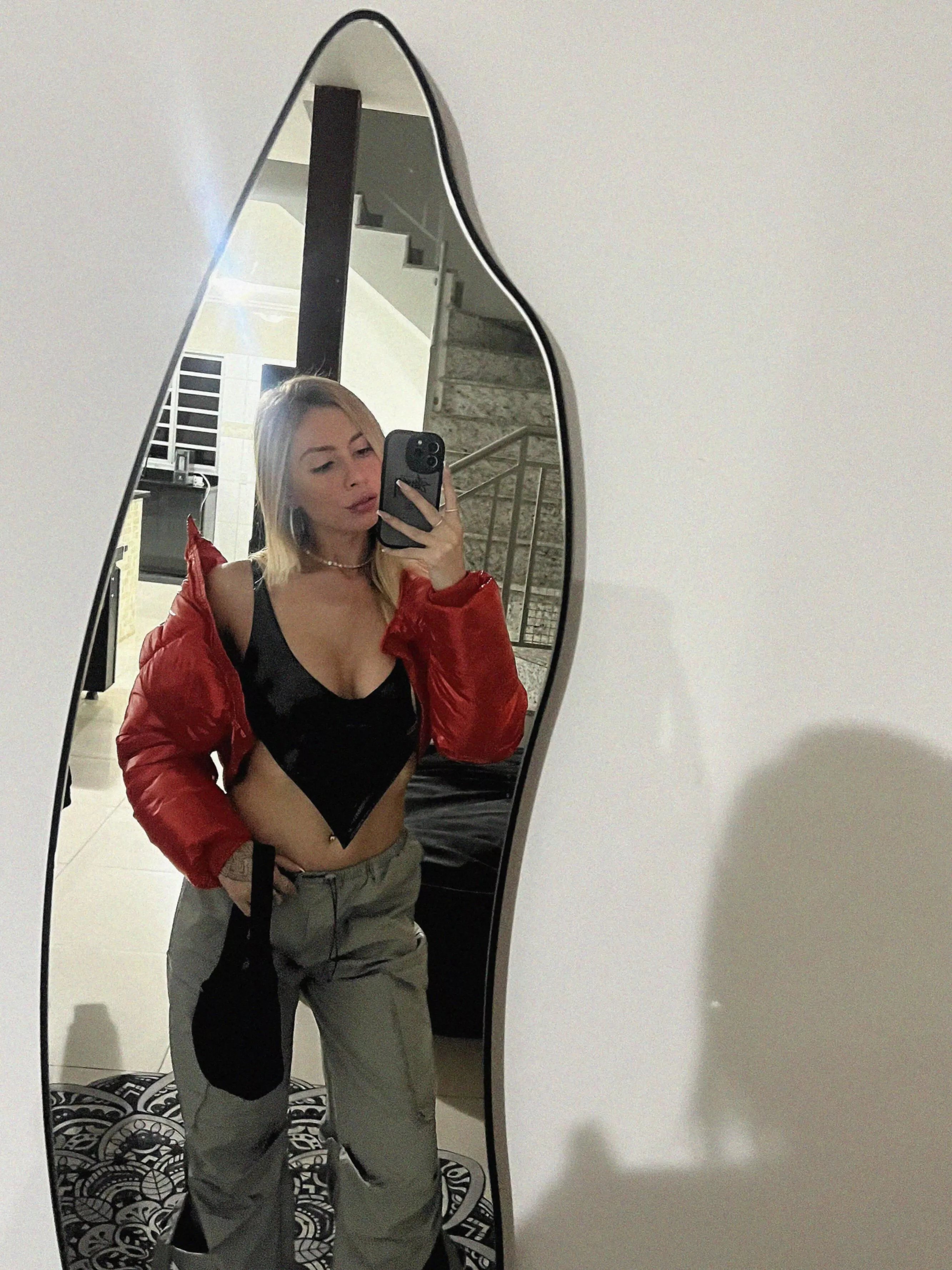 i know its late but hello there!