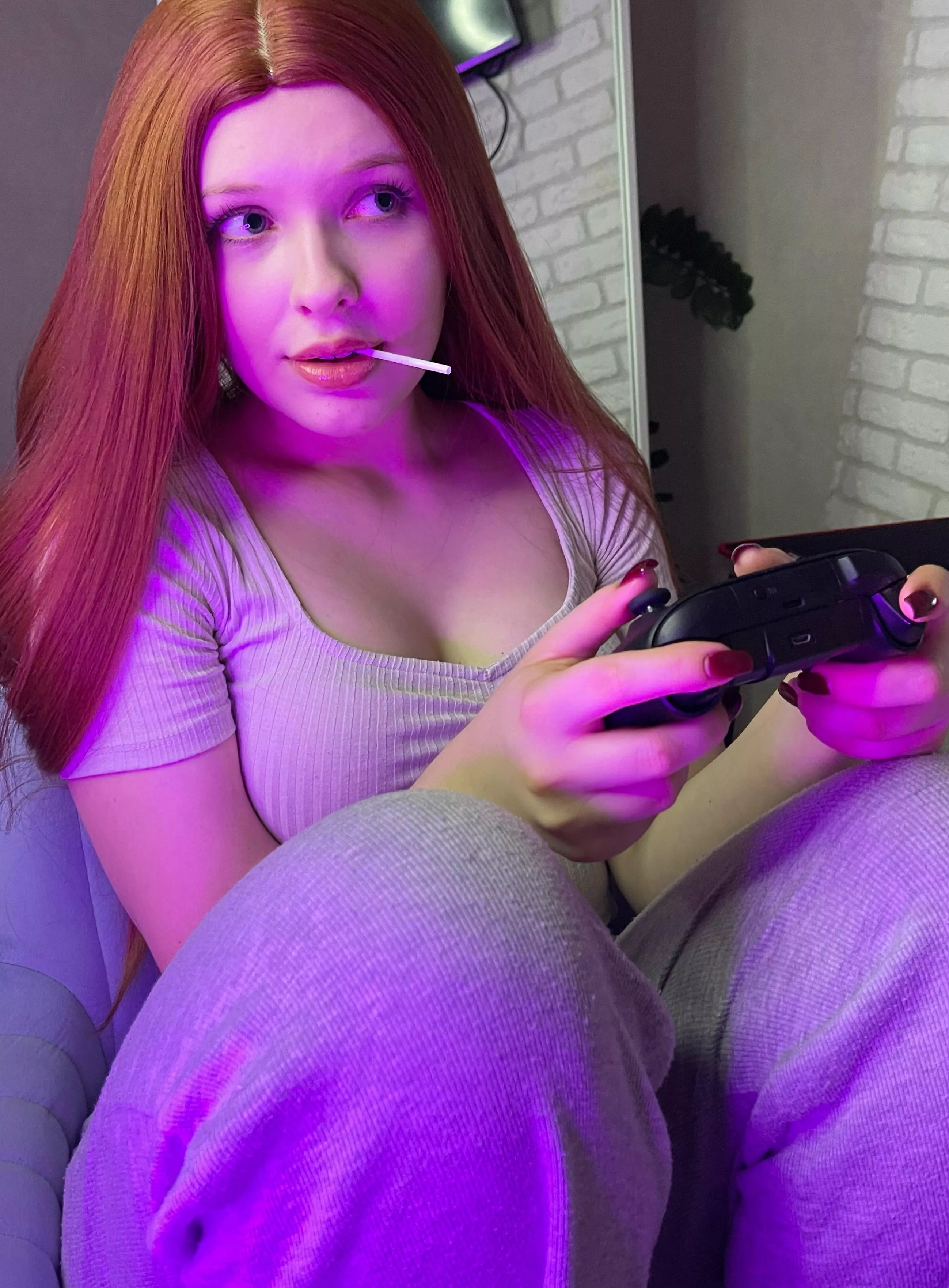 I need a daddy who adores me