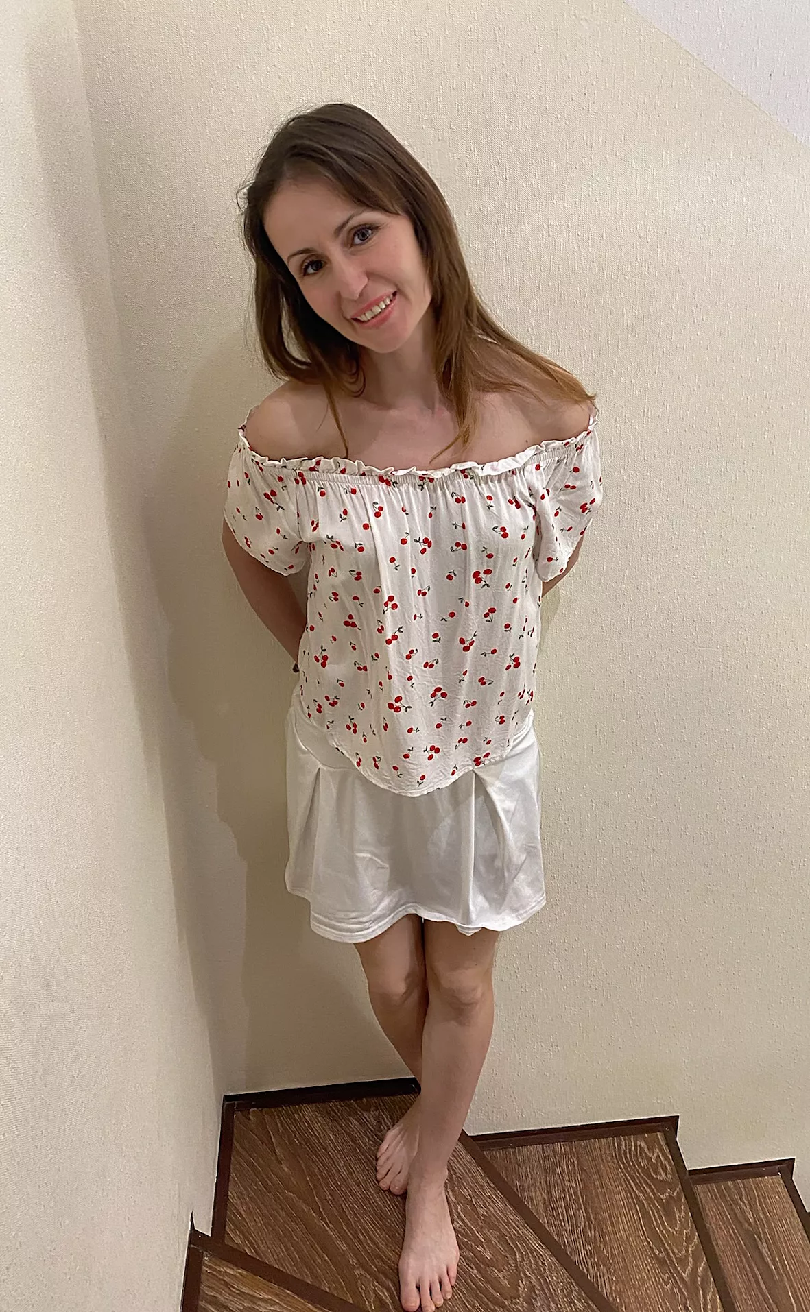 I think hair looks even more beautiful with a tan.