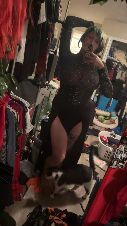 I wear this to the bar, what you doing 