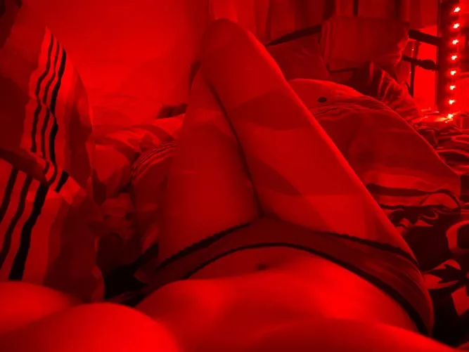 I'm horny and available now babe 🥵 tg: @zewynn