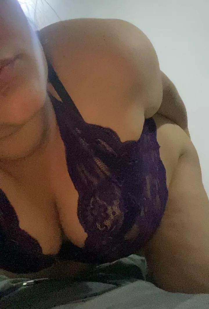 I'm Latinathick 27yo offer tonight videocall available on snape or tlgm .angeliz241