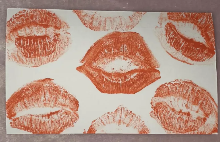 In the mood to leave marks 😙🧡