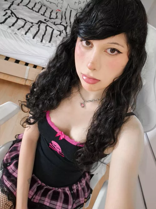 is this outfit too much? 🙈💗