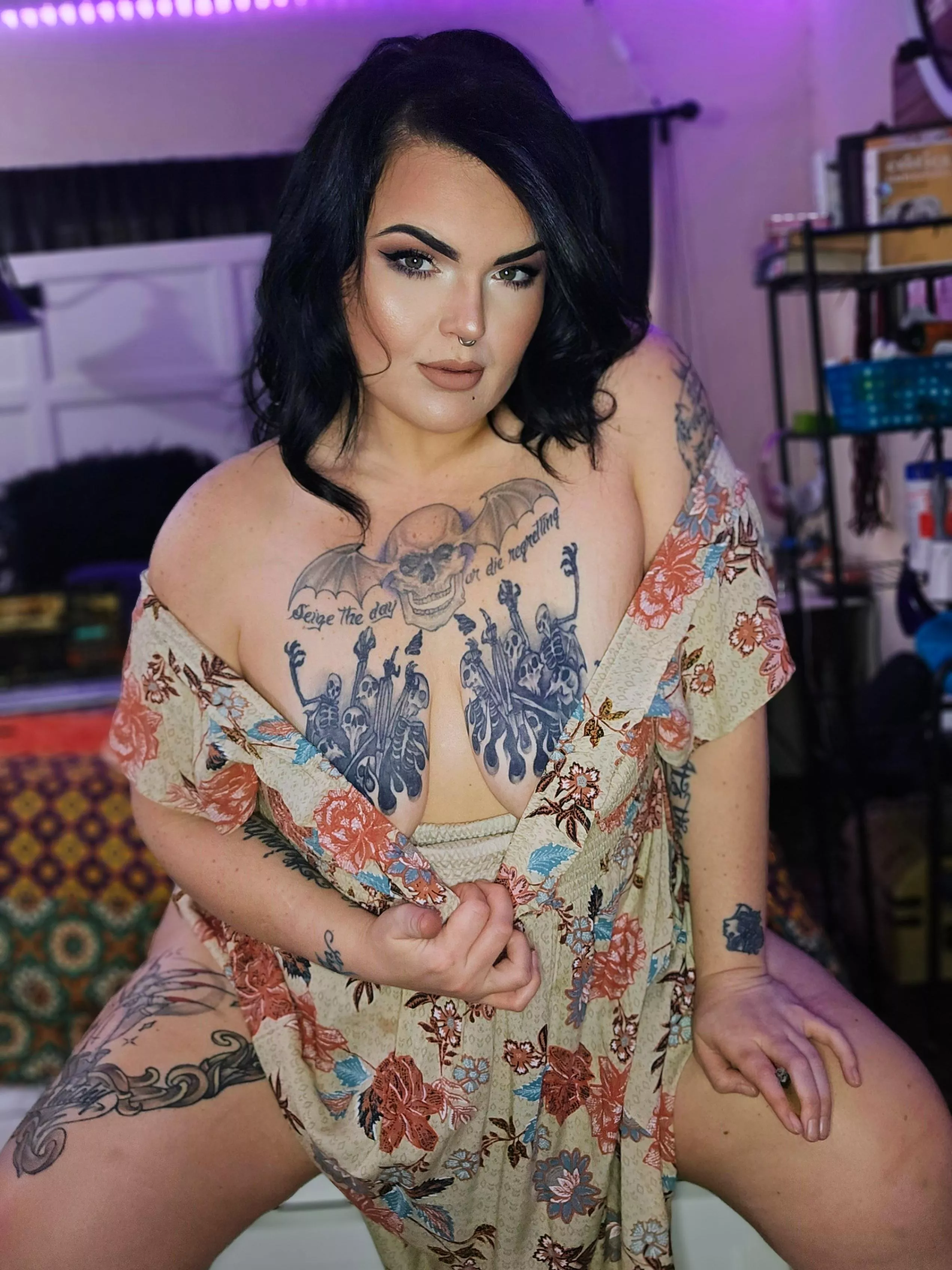 I've approved quite a few people, and hardly anyone is posting. Making me sad. 