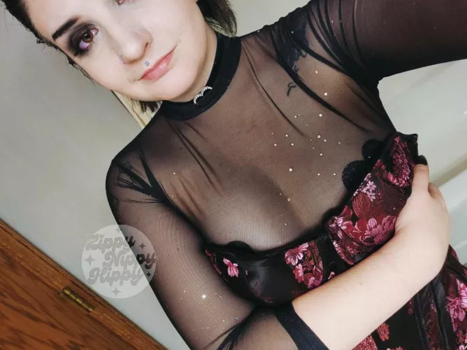 let me be your nocturnal fantasy 🦇