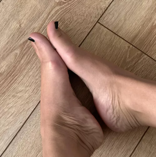 Lick my feet, starting at the heels and ending at each of my toes