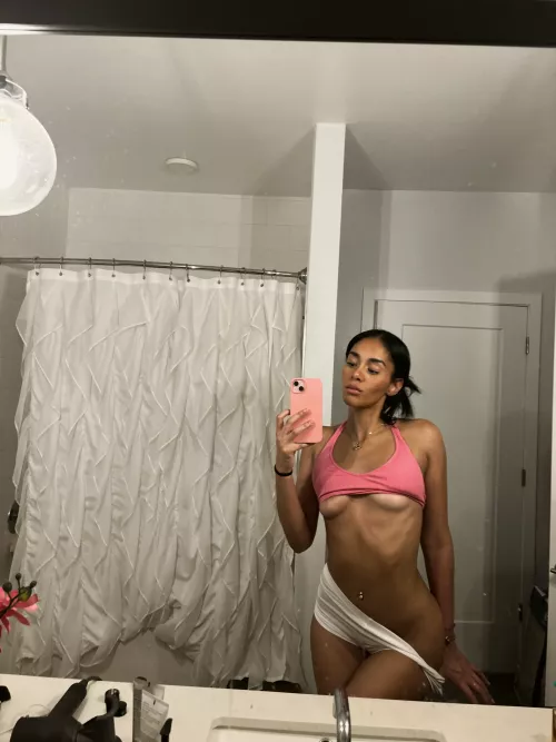 Looking for fwb that is fun and entertaining and will smoke with me 20F