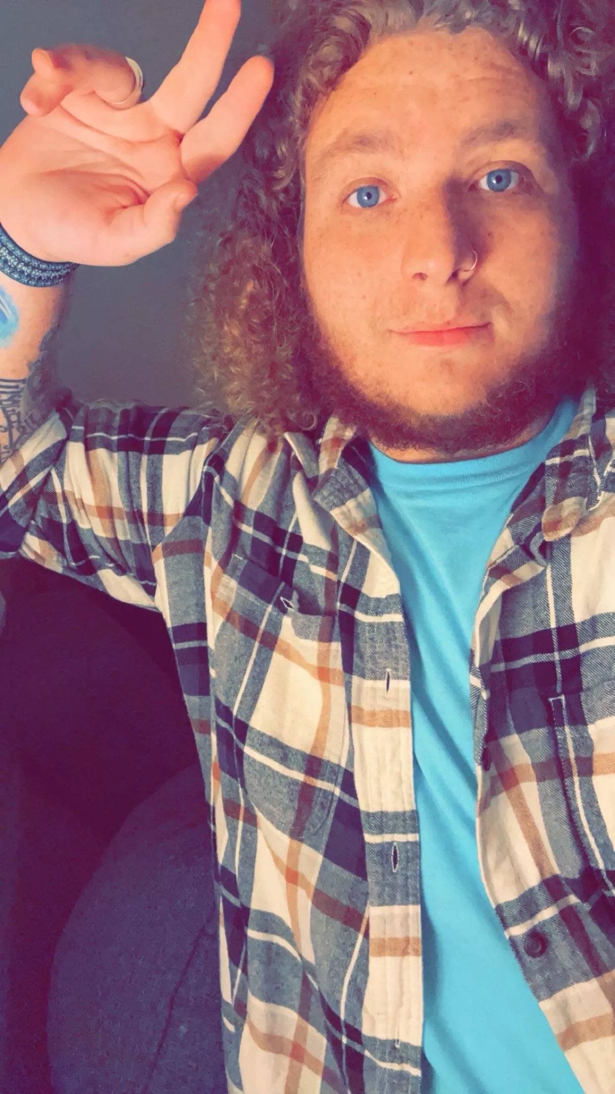 M4m I will be hosting in Huntsville tonight down for whatever. Send me a message with photos preferably no one over 35. I’ve got a stroker sleeve. We can pass back-and-forth or just mess around together together. 