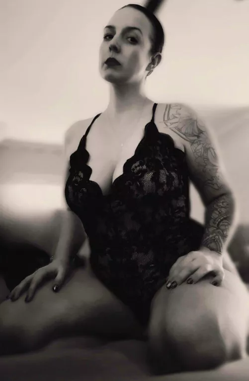 Mmm, Sunday worship 🙇