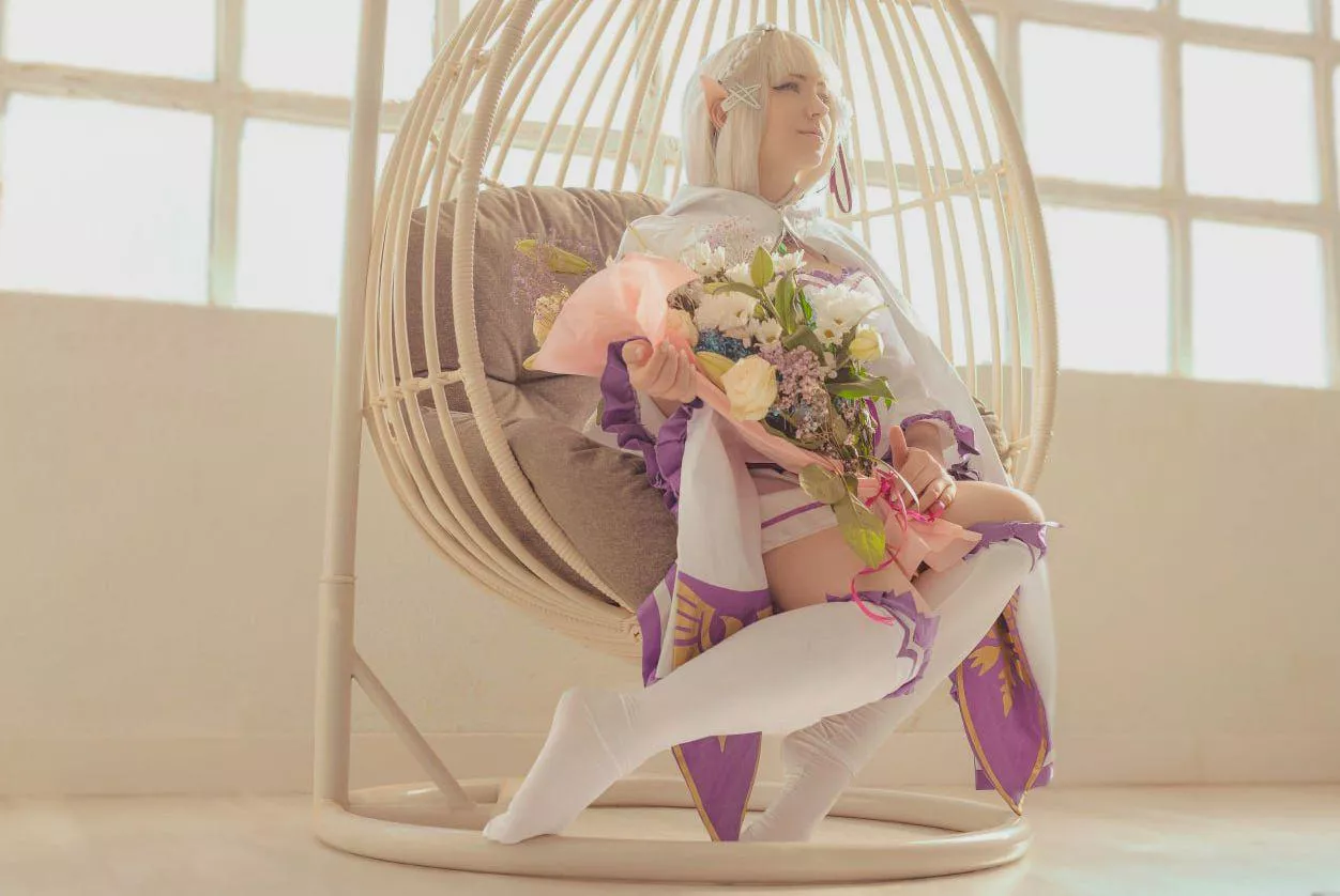 My Emilia cosplay (Kuroitsune) 