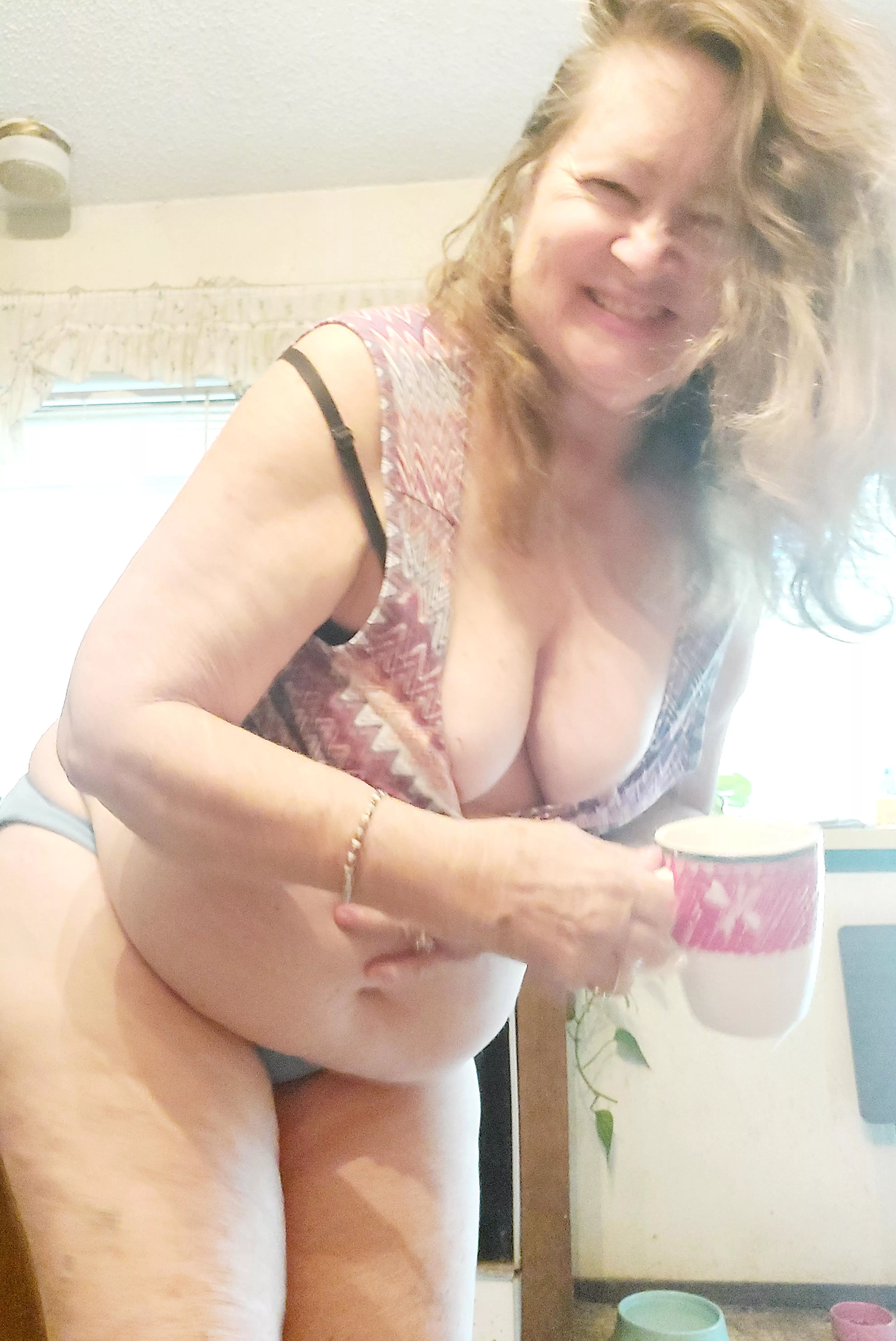 Need extea cream for my coffee