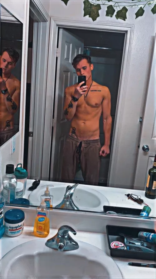 Need someone to cum with 