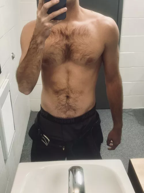 New here 26M, STL area: looking for a discreet affair, short or long term. Message me for more. 