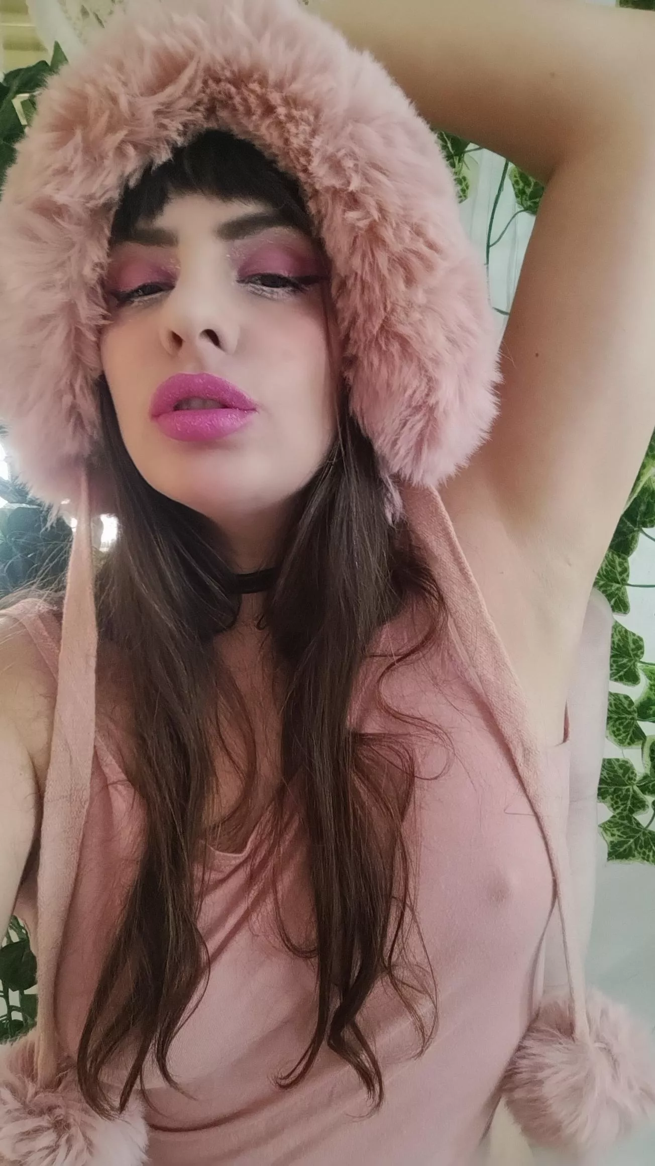 Nice day for you to put your delicious cock here darling.