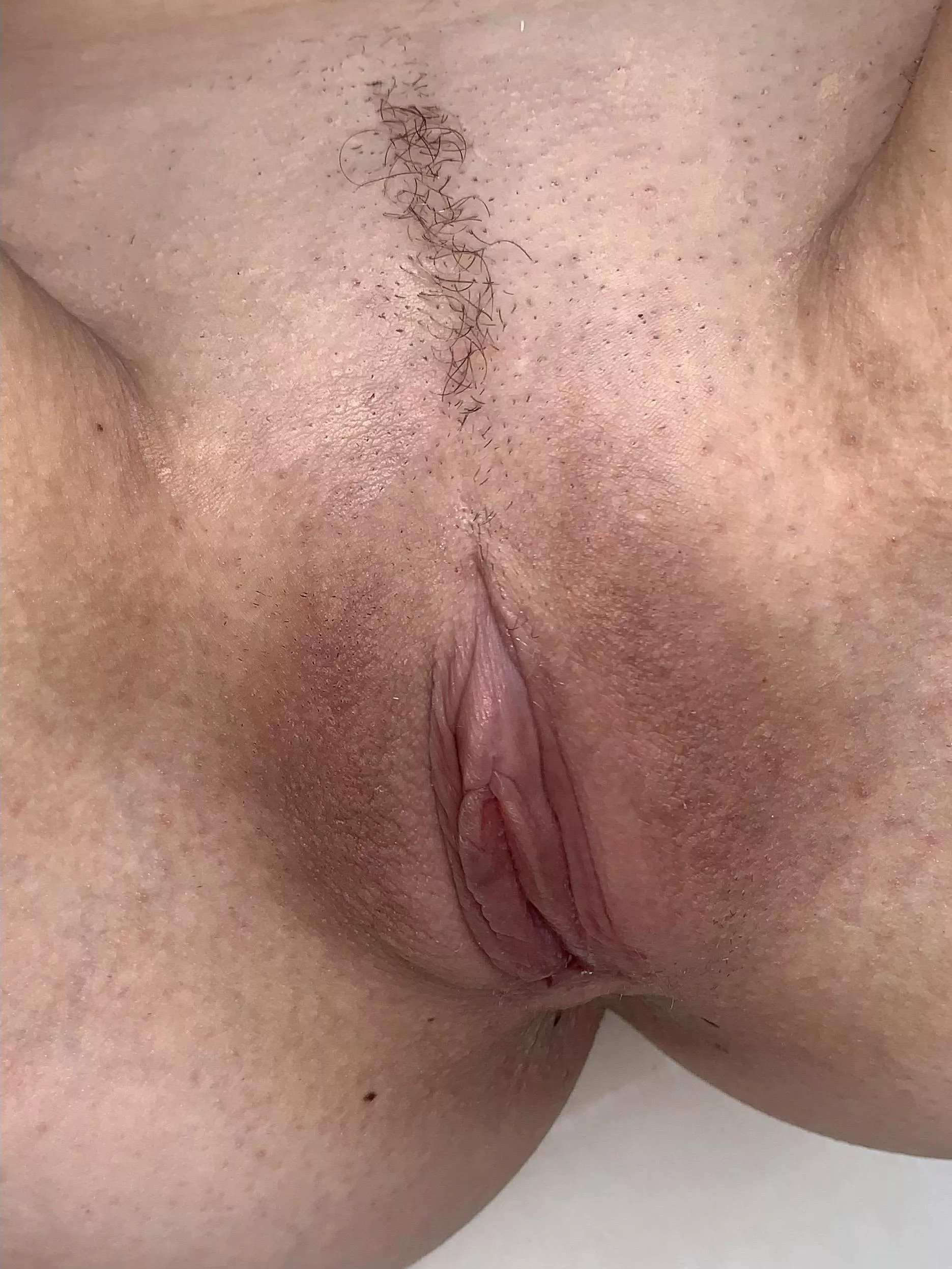 Over filled my pussy with multiple creampies