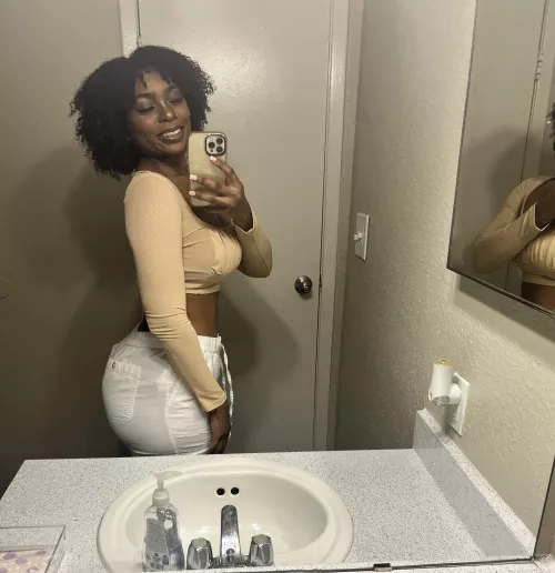 Something about financially ruining dorky boys while I laugh at them 💕