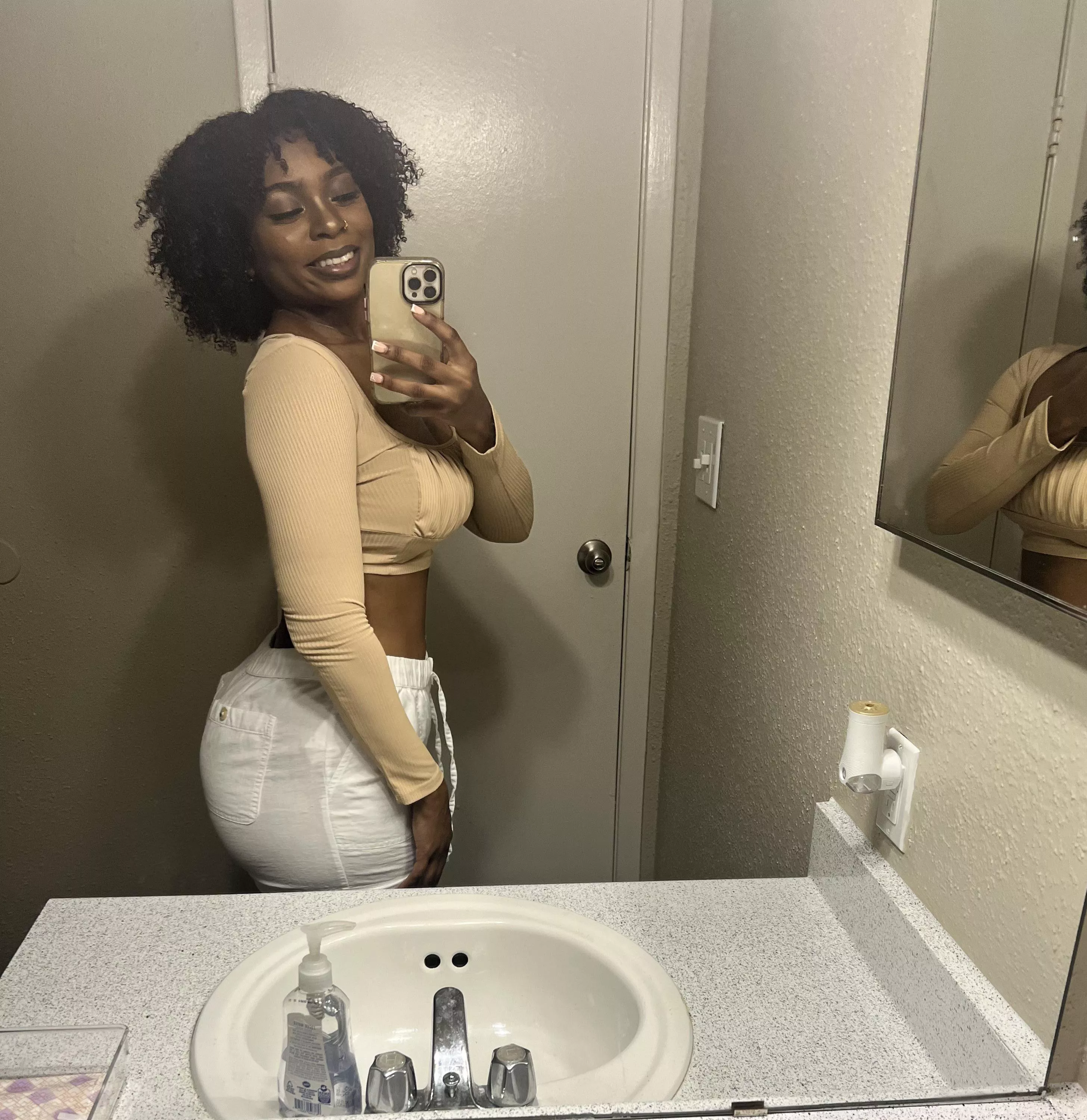 Something about financially ruining dorky boys while I laugh at them 💕