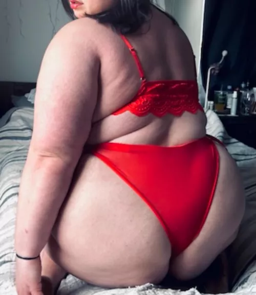 Spoil me and praise me while I go out and have fun…