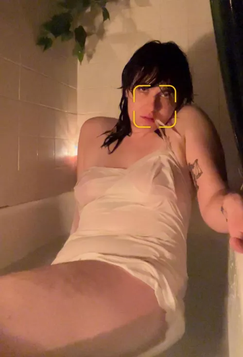 take a bath with me🩷