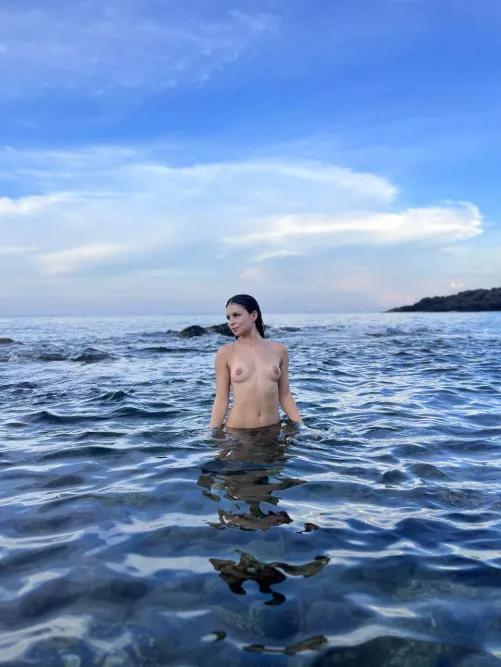 the beach, the sea and its immensity 🥰