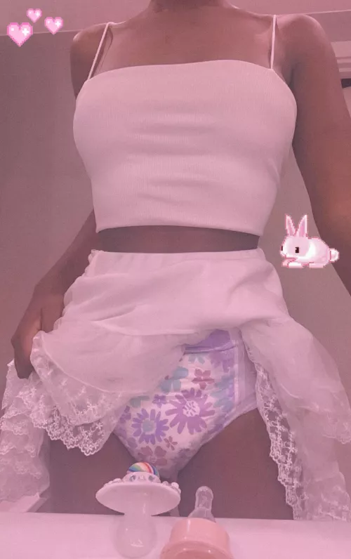 The waiting has forced me to regress so I can feel safe… no big girl thoughts today 🚼 🍼 🌸