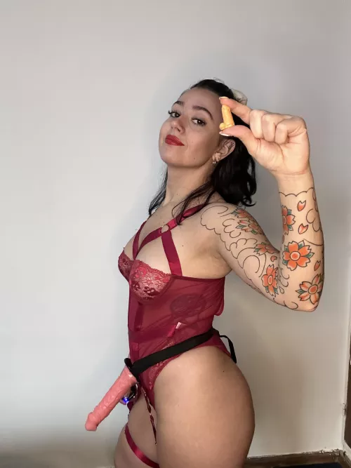 this is a WOMAN wearing a strap on, and that is a BETA looking at me