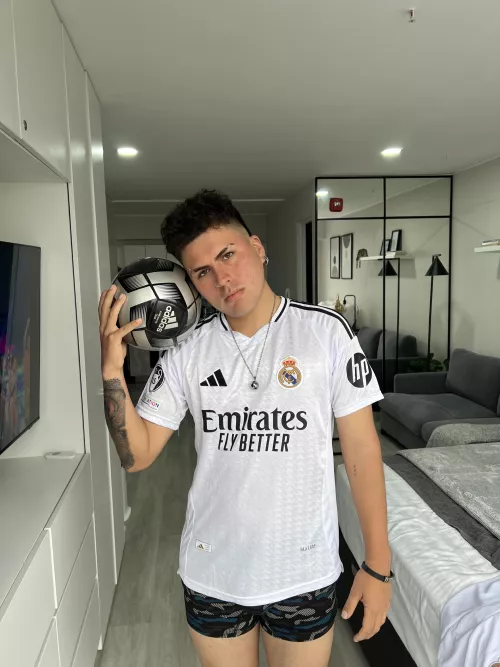 This soccer player bulge shows up real good in my underwear and in my shorts when I’m out on the field