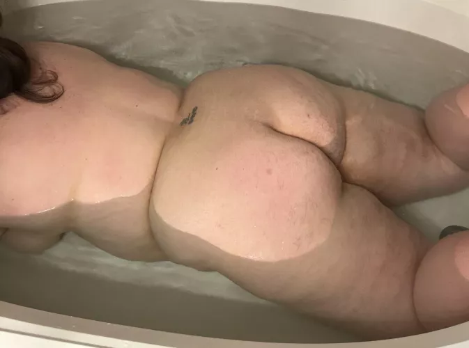 Throwback pic of me before I started all this….20+ lbs ago 🫣😳🥵🐷