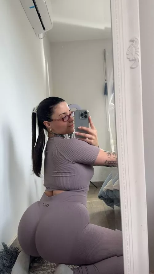 What do you think about my gym outfit?