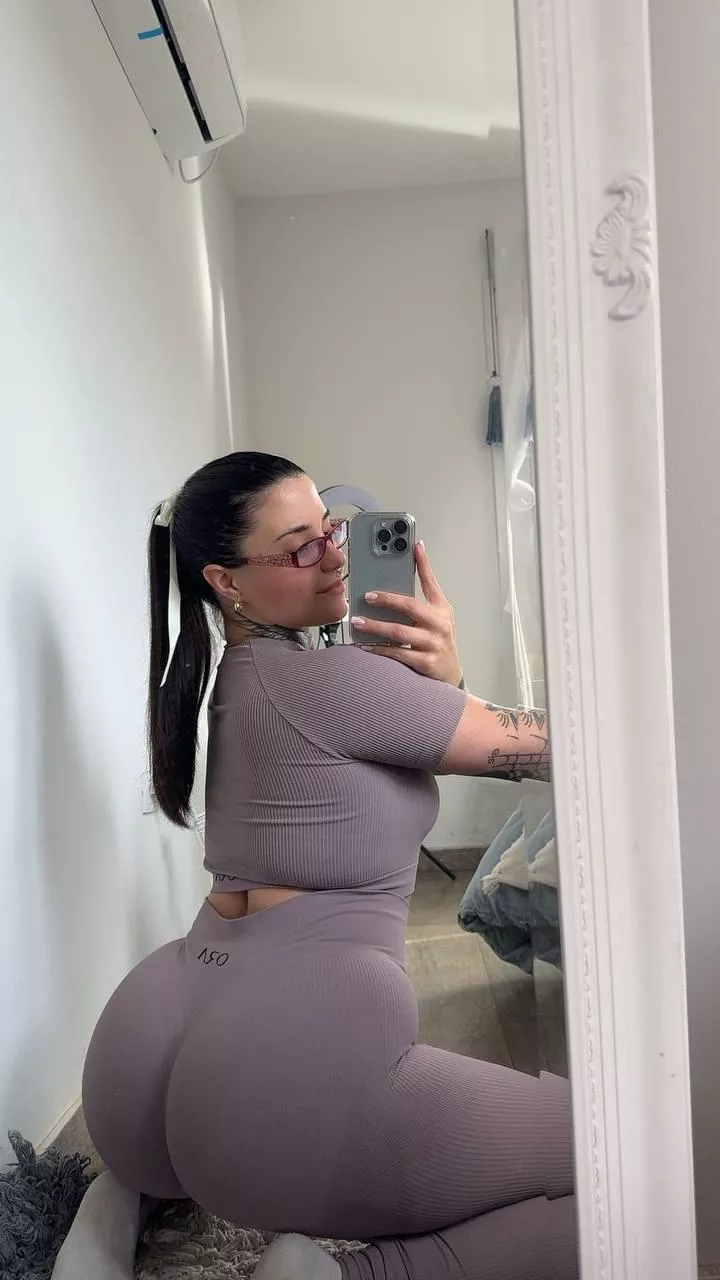 What do you think about my gym outfit?