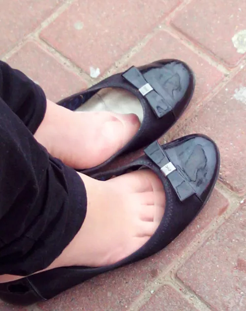 What would be your reaction seeing my feet like this in the street, would you be excited?