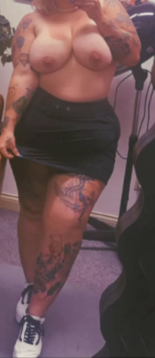 Who else works weekends sometimes 😭