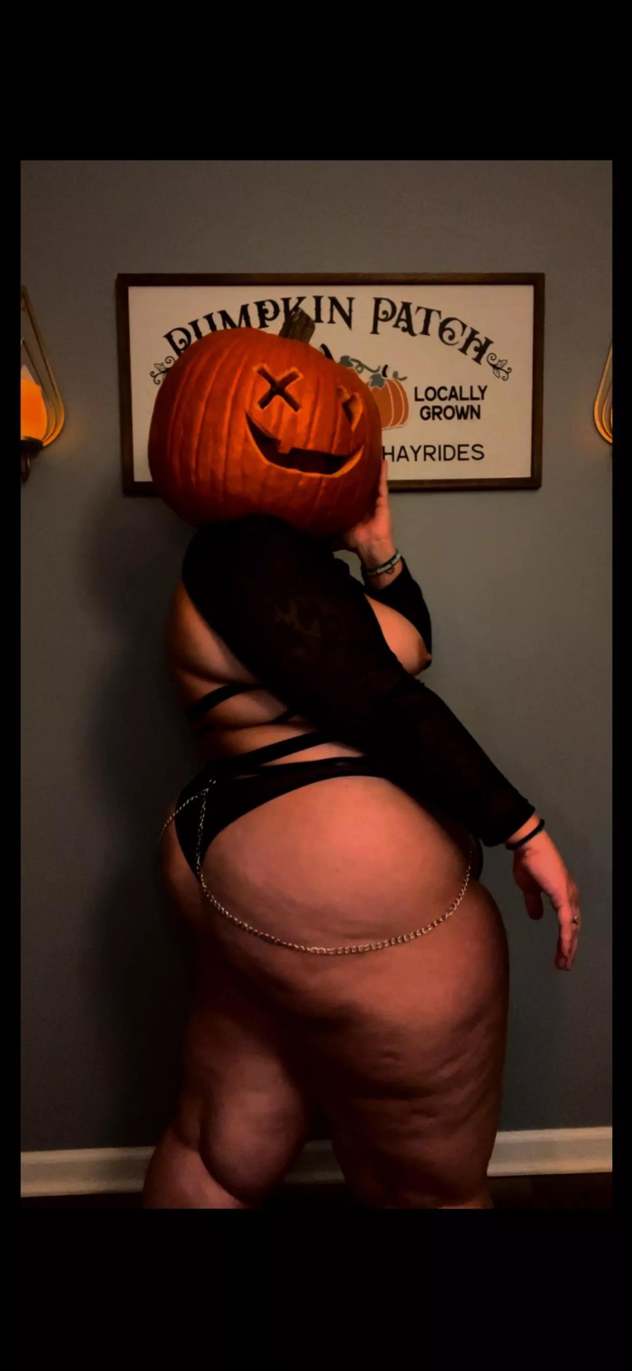 Who wants to let me ride their face? 