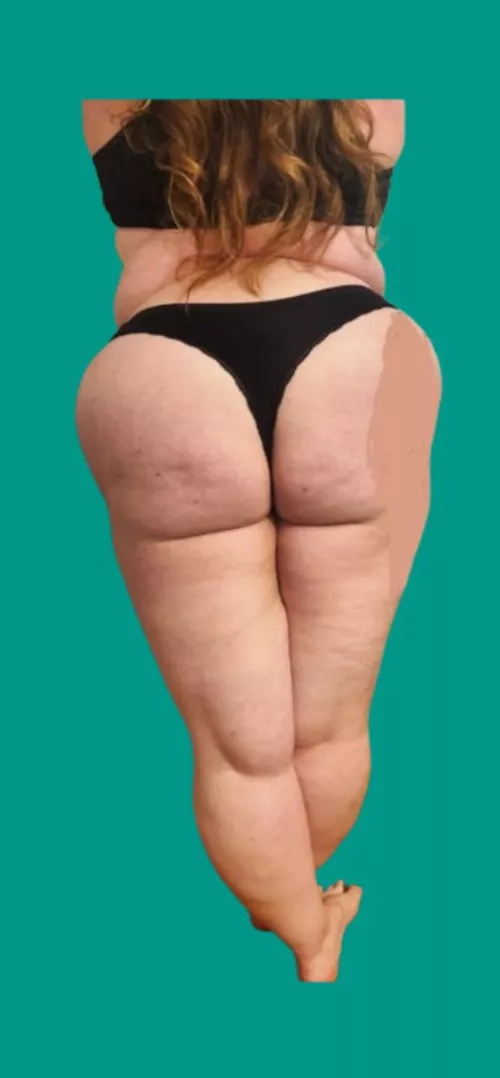 Who wants to pay for my nails to get done?