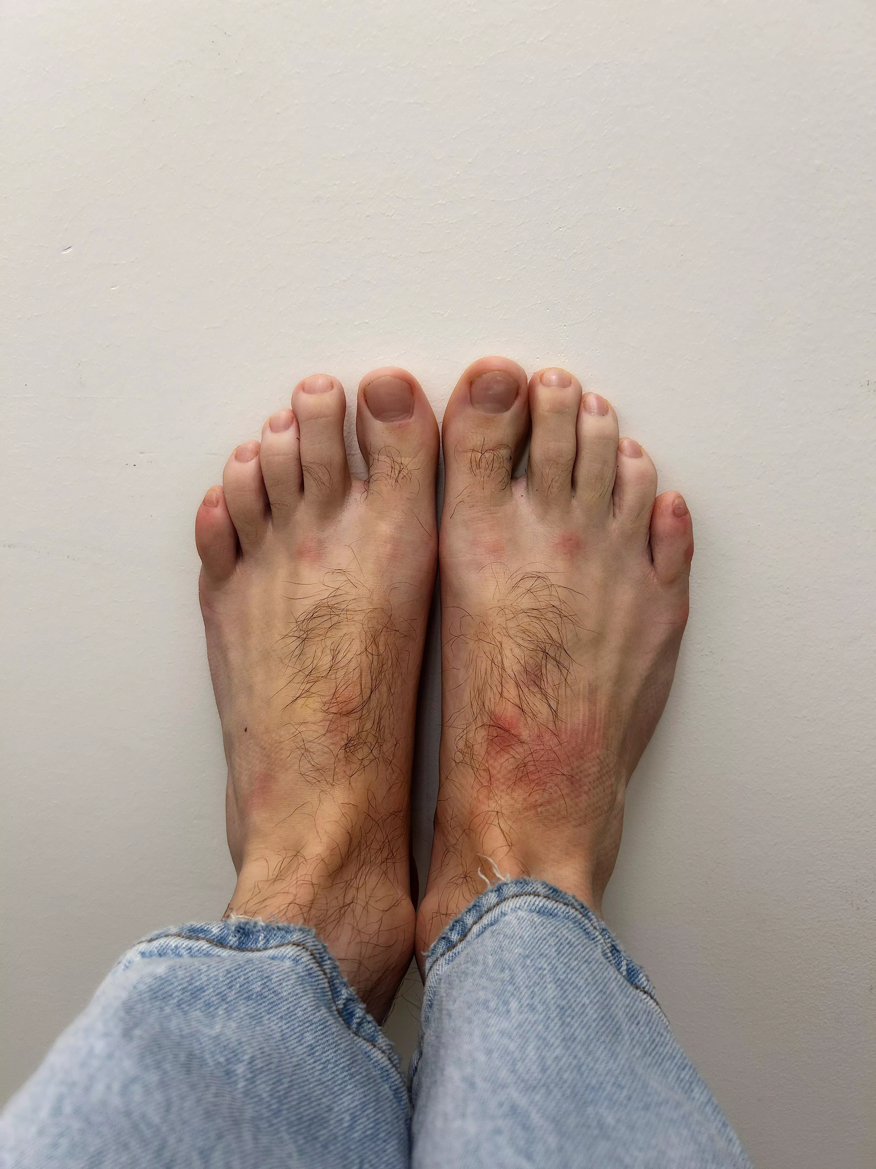 Wish they were pressed against someone’s face… or cock… 