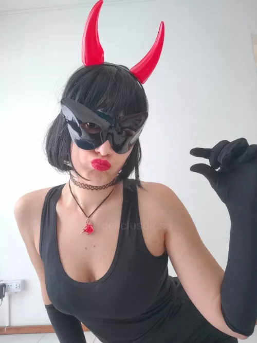 You couldn't even tickle me with your tiny! ha ha ha