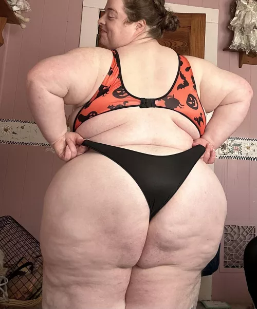 You know what to do with it? 🤭🎃