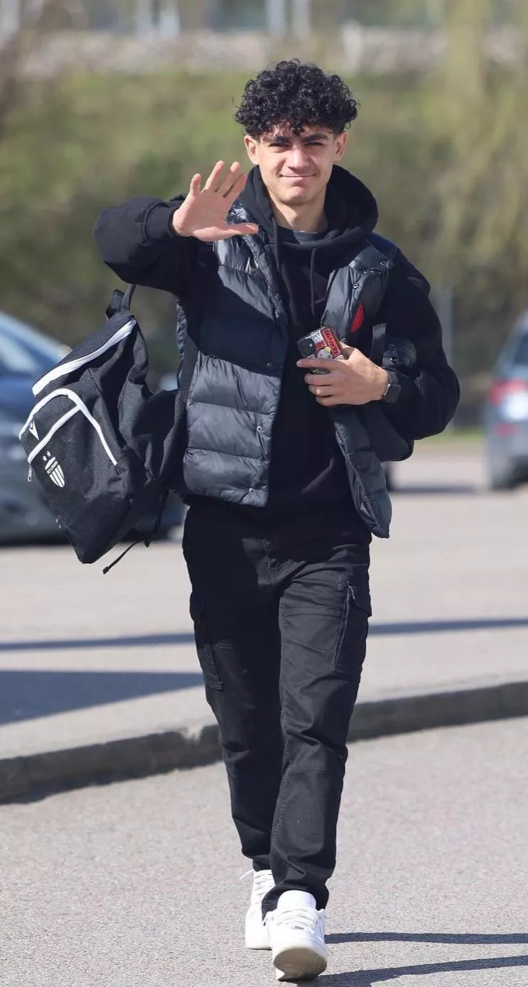 You think that college boys are hot? 