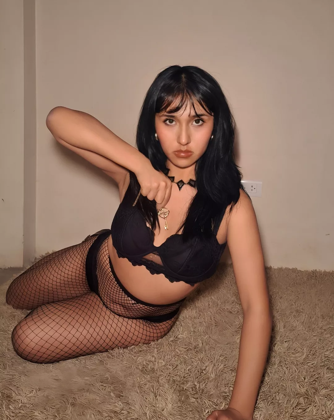 Your freedom is hanging here, on my chest🗝. Every second that passes without my touching it, the stronger your desire to give yourself completely becomes🔥. How far would you go to convince me to give you a chance?🗡✨️