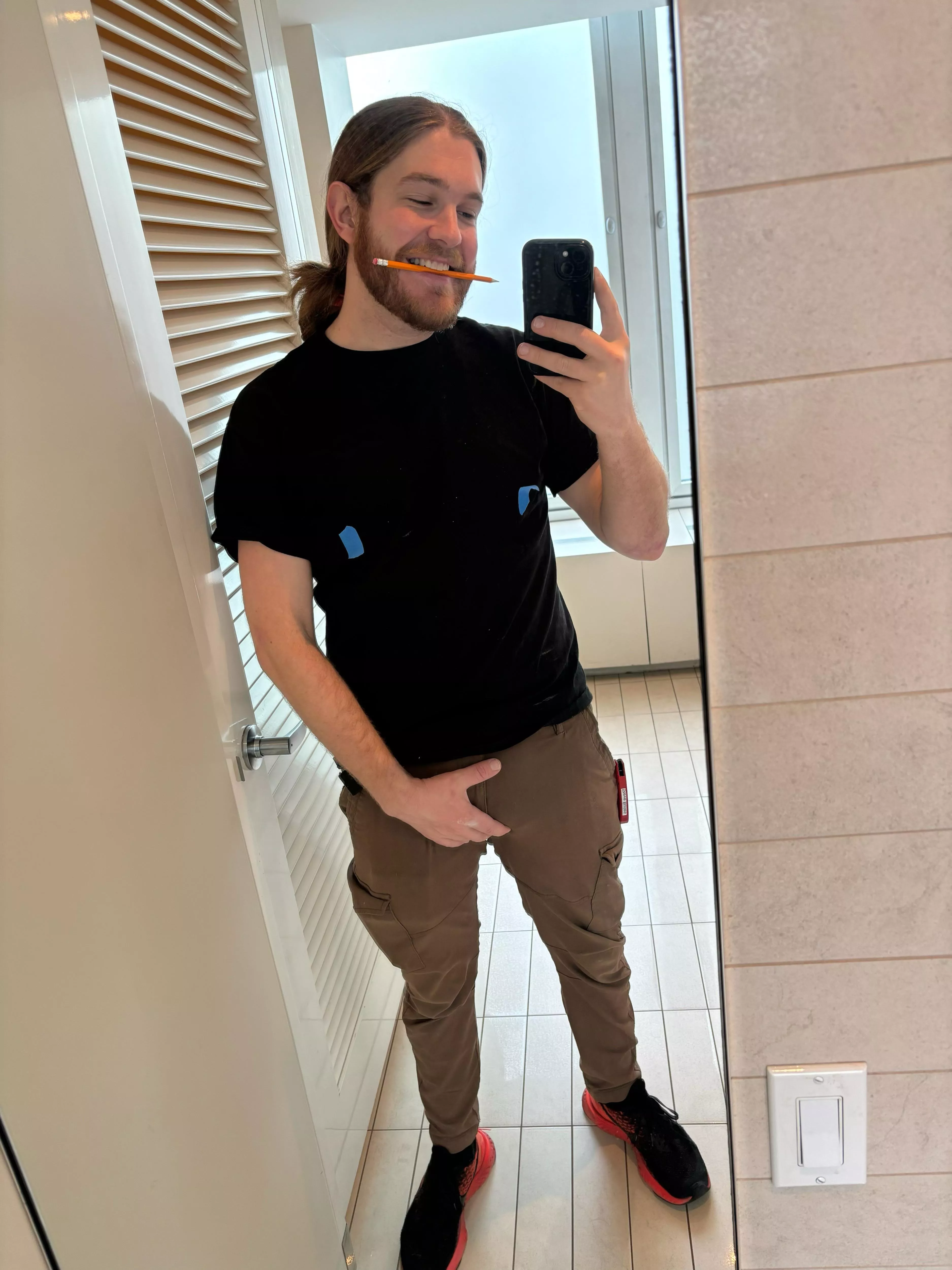 Your handyman would rather be wearing pasties ;) [Return Our 3P Tools/Apps] 