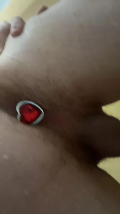 18 m, would love a female in nd that’s into being dominant 